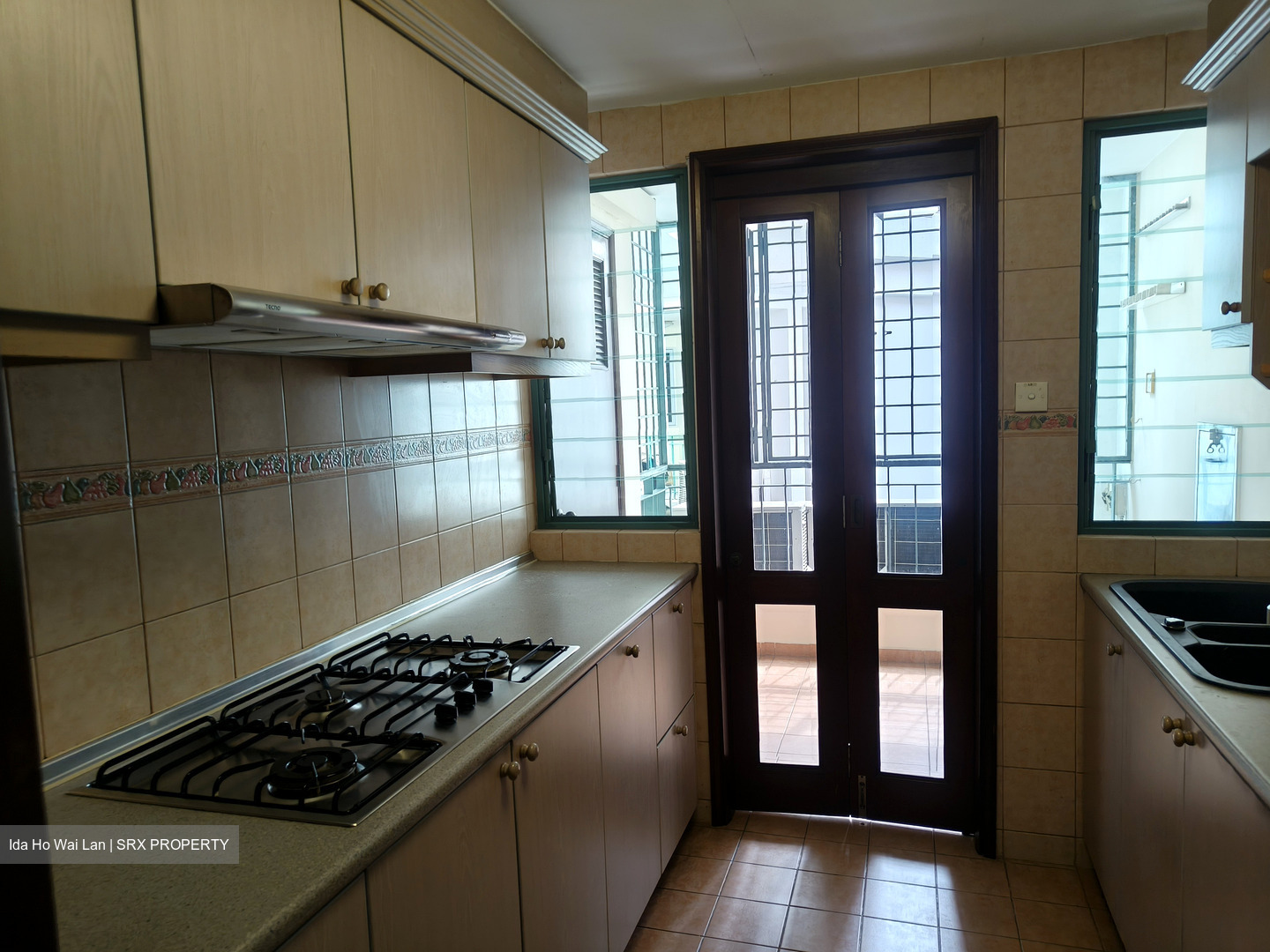 Stratford Court (D16), Condominium #599710661